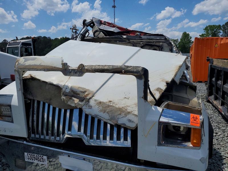 2017 Western star/auto car VIN 5KKMAVDV6HPHU1145 COPART salvage auction — ROLLOVER, NC - SALVAGE CERTIFICATE OF TITLE, sold $2,100 on 2026-07-30 (photo 9)