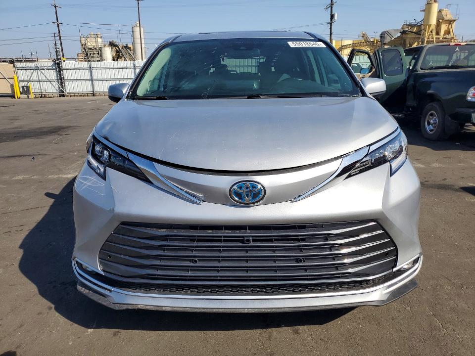 2022 Toyota Sienna VIN 5TDJSKFC9NS044854 COPART salvage auction — FRONT END, Az - Dis/Dlr/Exp Only Salvage Title, sold $7,900 on 2026-07-20 (photo 5)