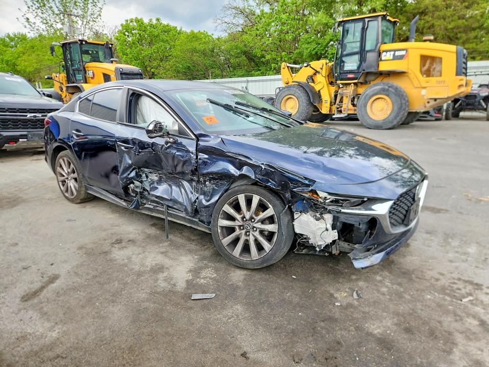 2021 Mazda 3 VIN JM1BPABL4M1333917 COPART salvage auction — FRONT END, Pa - Certificate Of Salvage, sold $725 on 2026-07-21 (photo 4)