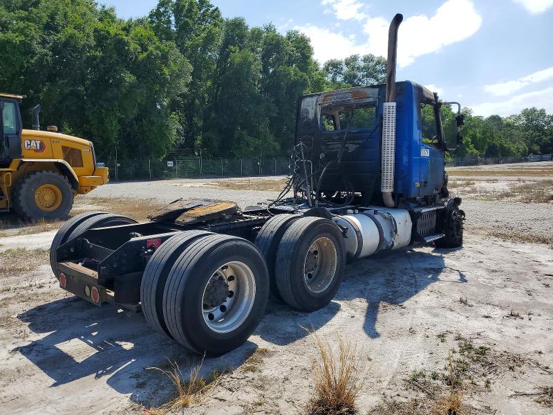 2014 Volvo Vn VIN 4V4NC9EHXEN162751 COPART salvage auction — BURN, GA - BILL OF SALE - PARTS ONLY, sold $200 on 2026-07-02 (photo 4)