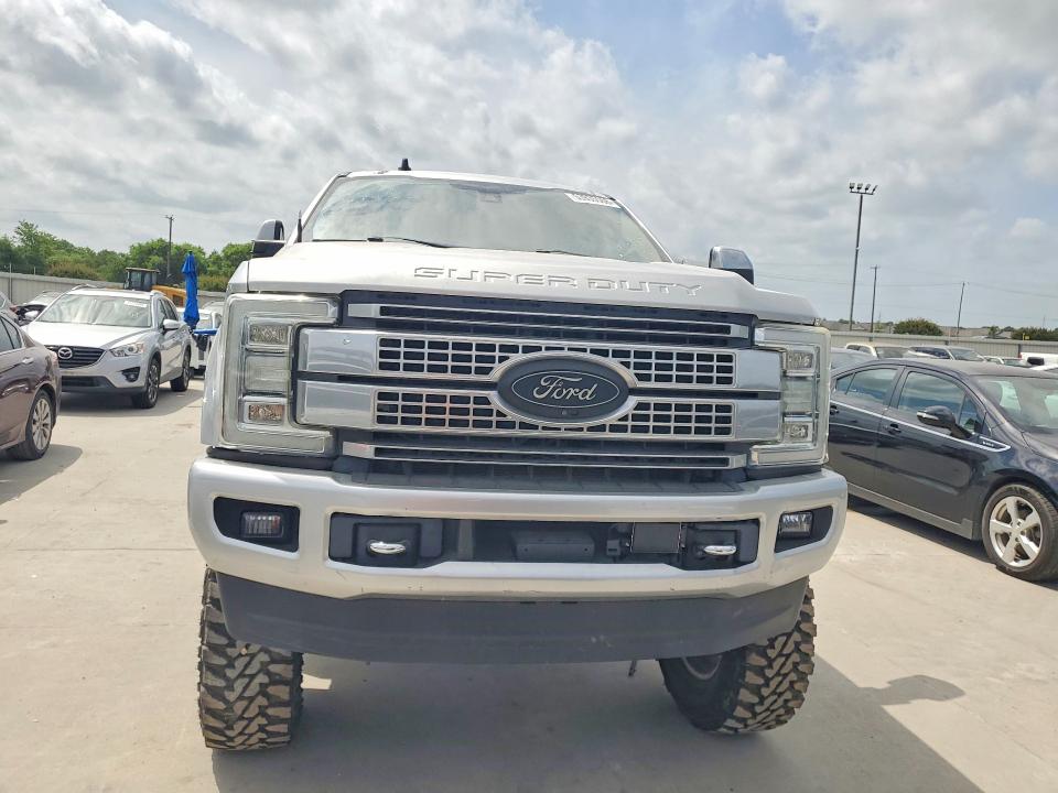 2019 Ford F250 VIN 1FT7W2BT1KEC22231 COPART salvage auction — VANDALISM, Salvage Title, sold $18,500 on 2026-07-09 (photo 5)