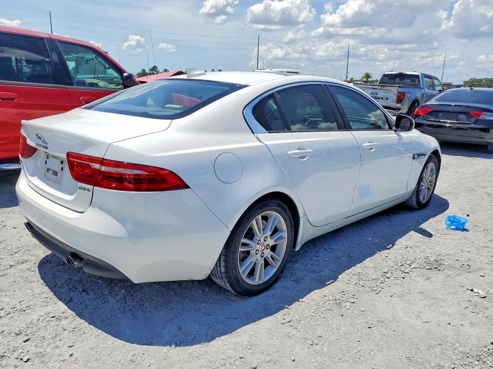 2017 Jaguar Xe VIN SAJAD4BG6HA953779 COPART salvage auction — MINOR DENT/SCRATCHES, Fl - Cert Of Title-Rebuilt, sold $500 on 2026-07-08 (photo 3)
