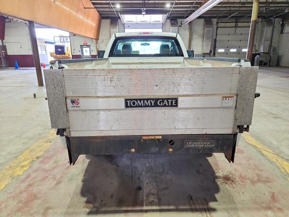 2007 Ford F-150 lightning VIN 1FTRF14WX7NA82164 COPART salvage auction — REAR END, Va - Cert Of Title - Salvage, sold $3,800 on 2026-07-09 (photo 6)