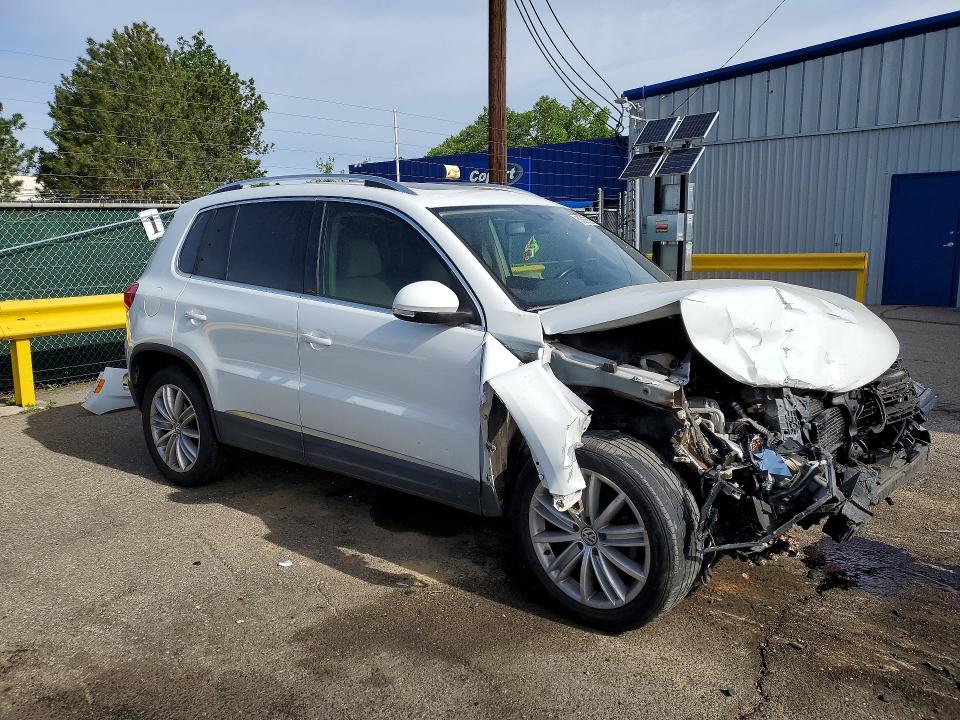 2016 Volkswagen Tiguan VIN WVGAV7AX9GW507489 COPART salvage auction — FRONT END, Co - Salvage Title, sold $850 on 2026-07-30 (photo 4)