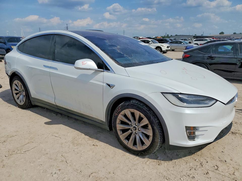 2017 Tesla Model x VIN 5YJXCBE23HF045684 COPART salvage auction — REAR END, Tx - Salvage Vehicle Title, sold $10,200 on 2026-07-14 (photo 4)