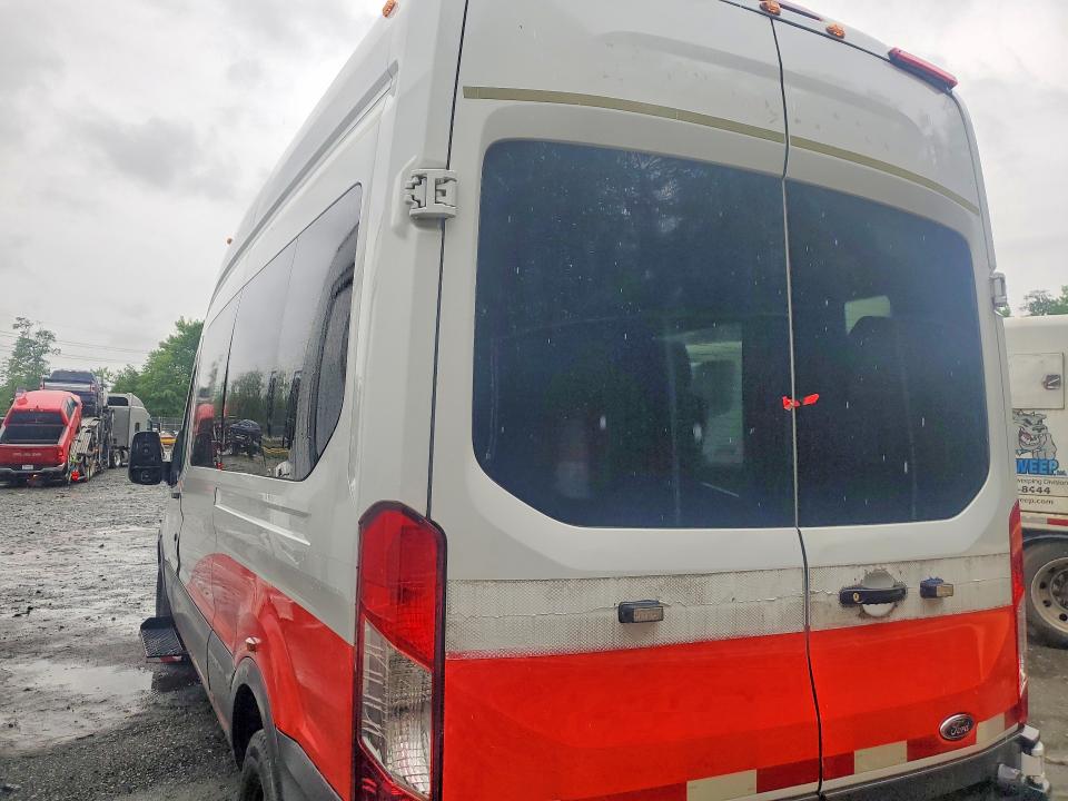 2017 Ford Transit VIN 1FTBW2XM0HKB38830 COPART salvage auction — MINOR DENT/SCRATCHES, DC - CERTIFICATE OF TITLE, sold $9,800 on 2026-09-18 (photo 2)