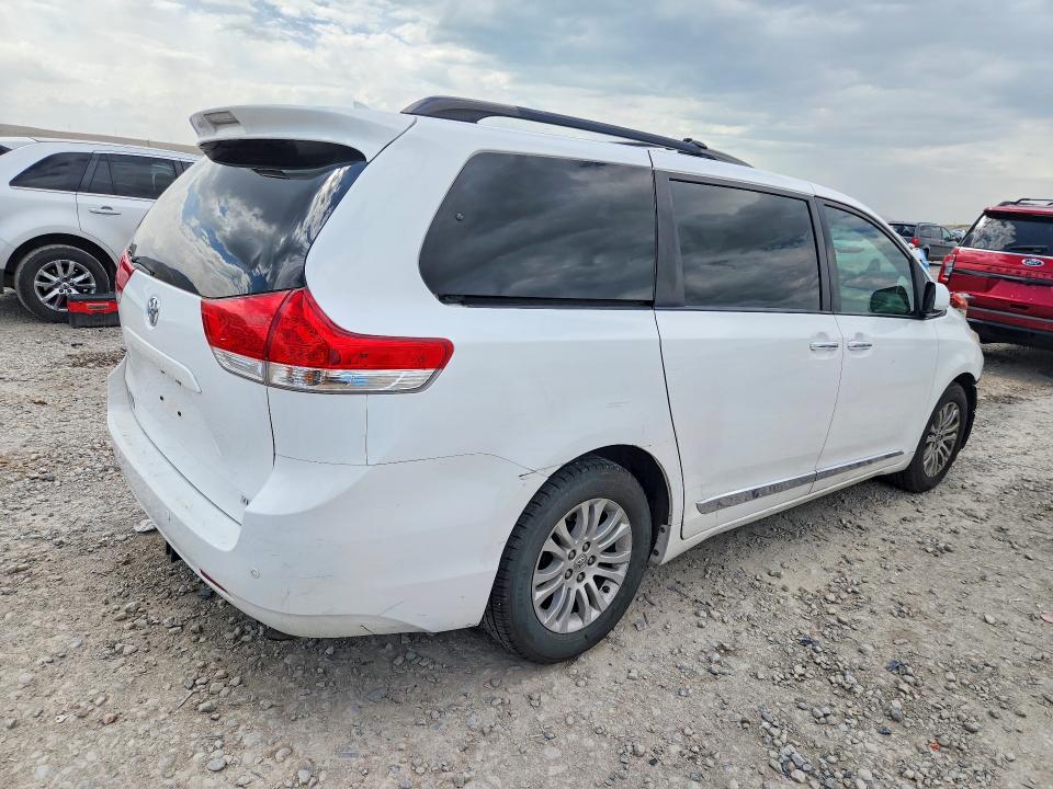 2013 Toyota Sienna VIN 5TDYK3DC7DS372201 COPART salvage auction — FRONT END, Ut - Salvage Certificate, sold $150 on 2026-07-21 (photo 3)
