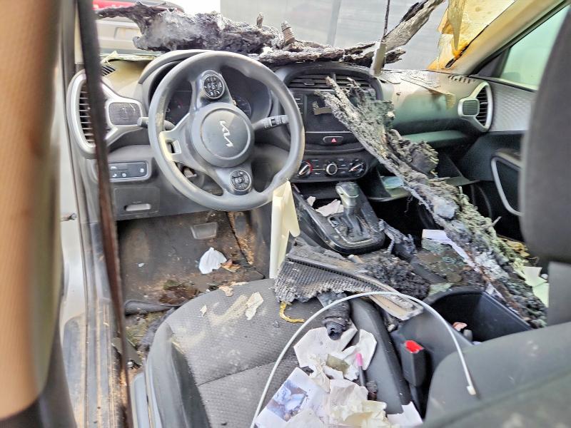 2022 Kia Soul VIN KNDJ23AU1N7837095 COPART salvage auction — BURN, Sc - Cert Of Title-Salvage, sold $425 on 2026-07-27 (photo 8)