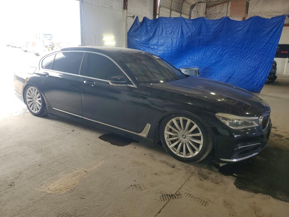2016 BMW 7er VIN WBA7F0C50GGL99687 COPART salvage auction — MINOR DENT/SCRATCHES, Il - Certificate Of Title, sold $7,200 on 2026-07-29 (photo 4)