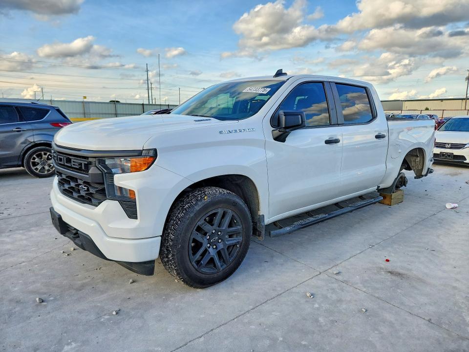 2024 Chevrolet Silverado VIN 1GCPABEKXRZ385240 COPART salvage auction — SIDE, Tx - Salvage Vehicle Title, sold $8,700 on 2026-07-24 (photo 1)