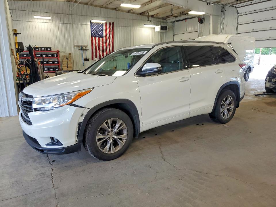 2015 Toyota Highlander VIN 5TDJKRFH3FS131705 COPART salvage auction — FRONT END, Mn - Cert Of Title-Salvage, sold $325 on 2026-07-21 (photo 1)