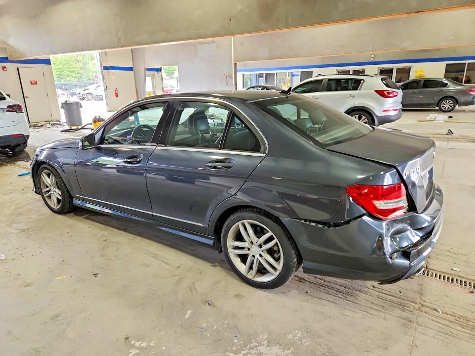 2014 Mercedes-benz VIN WDDGF8AB2ER315208 COPART salvage auction — REAR END, Va - Cert Of Title - Salvage, sold $1,750 on 2026-08-14 (photo 2)