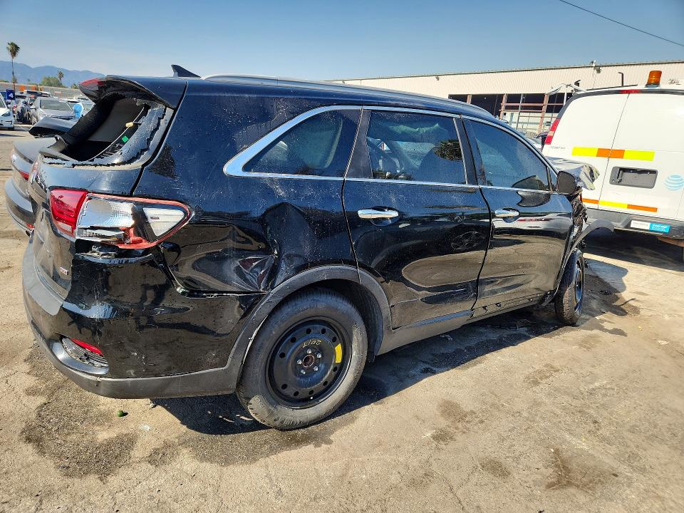 2019 Kia Sorento VIN 5XYPG4A31KG451963 COPART salvage auction — SIDE, CA - CERTIFICATE OF TITLE, sold $250 on 2026-07-28 (photo 3)