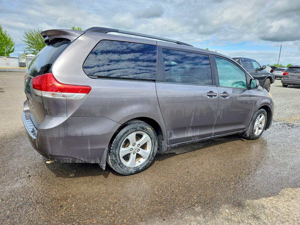 2014 Toyota Sienna VIN 5TDKK3DC5ES435691 COPART salvage auction — FRONT END, Or - Certificate Of Title, sold $2,500 on 2026-07-07 (photo 3)