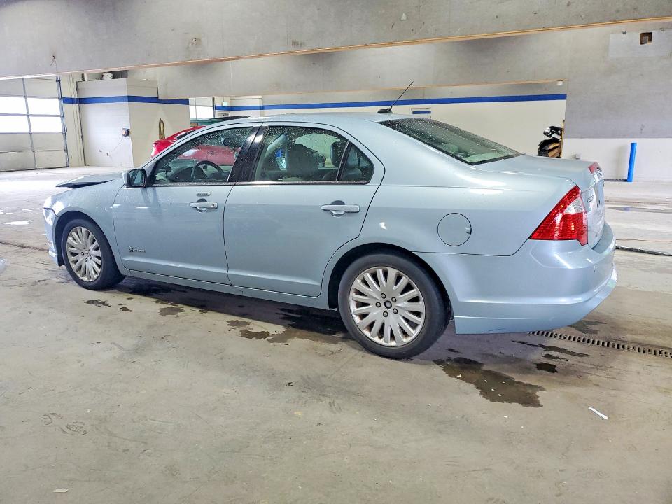2010 Ford Fusion VIN 3FADP0L33AR199927 COPART salvage auction — FRONT END, VA - CERT OF TITLE - SALVAGE, sold $325 on 2026-07-02 (photo 2)