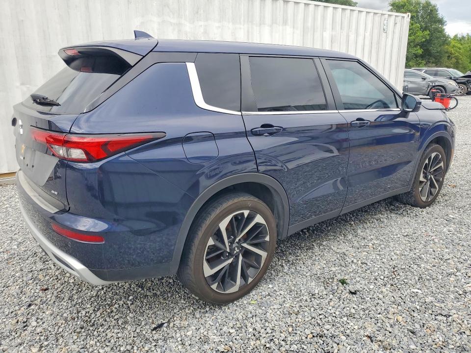 2023 Mitsubishi Outlander VIN JA4J3UA87PZ040115 COPART salvage auction — NORMAL WEAR, Tx - Certificate Of Title, sold $7,000 on 2026-07-09 (photo 3)