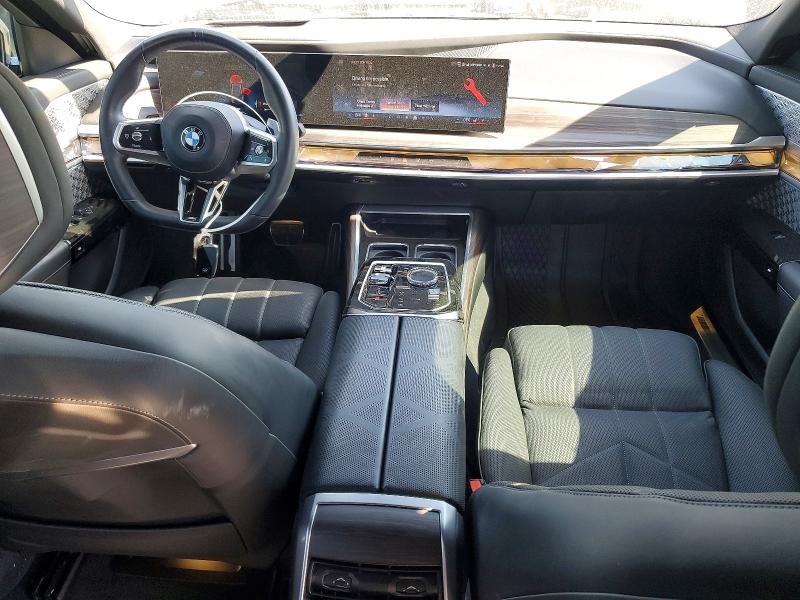 2023 BMW 7er VIN WBA33EJ0XPCM54214 COPART salvage auction — REAR END, In - Cert Of Title-Salvage Title, sold $50,000 on 2026-07-28 (photo 8)