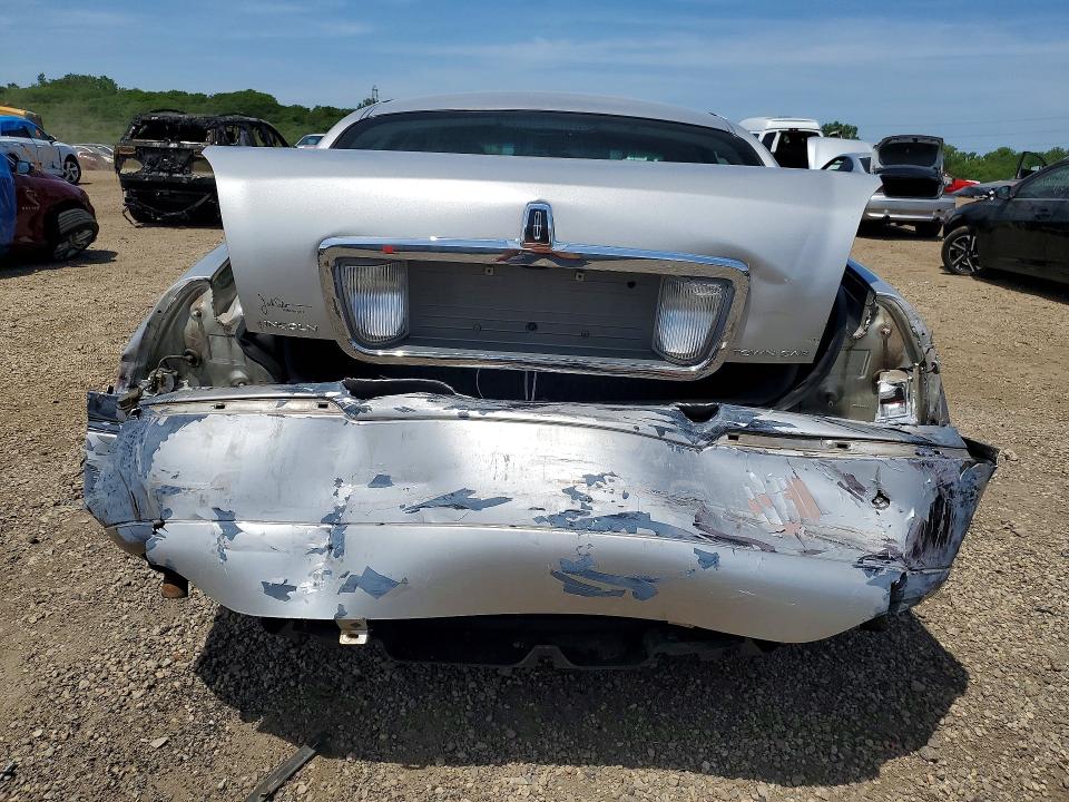 2003 Lincoln TOWN CAR VIN 1LNHM81WX3Y653722 COPART salvage auction — REAR END, Il - Salvage Certificate, sold $300 on 2026-07-10 (photo 6)