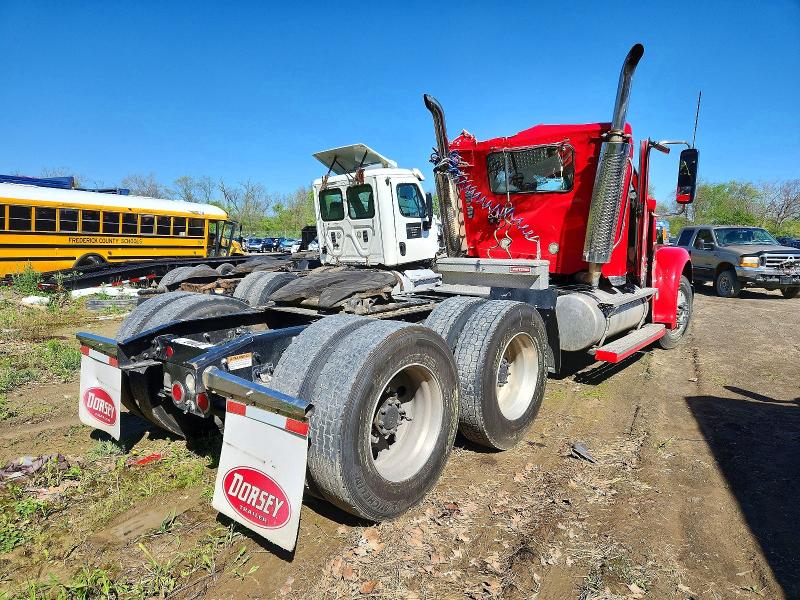 2020 Freightliner Coronado VIN 3ALXFB008LDME8748 COPART salvage auction — ROOF, PA - CERTIFICATE OF SALVAGE, sold $17,700 on 2026-08-27 (photo 4)