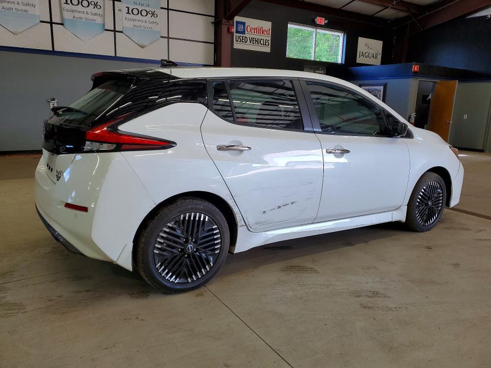 2024 Nissan Leaf VIN 1N4CZ1CVXRC556947 COPART salvage auction — MINOR DENT/SCRATCHES, CT - CERTIFICATE OF TITLE, sold $8,500 on 2026-07-09 (photo 3)