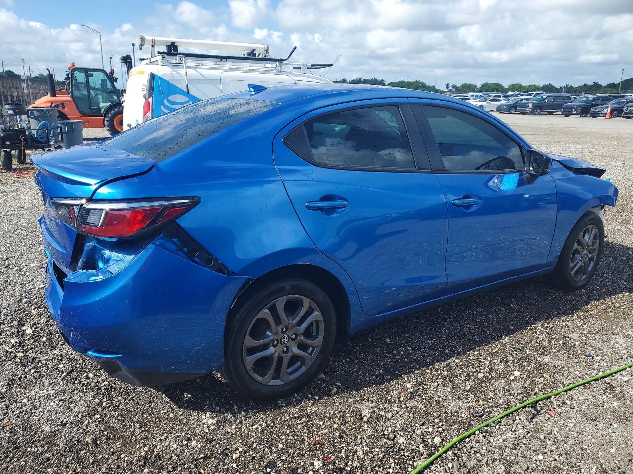 2020 Toyota Yaris VIN 3MYDLBYV0LY711682 COPART salvage auction — Front End, FL - CERT OF TITLE-REBUILT, sold $1,450 on 2026-07-07 (photo 3)