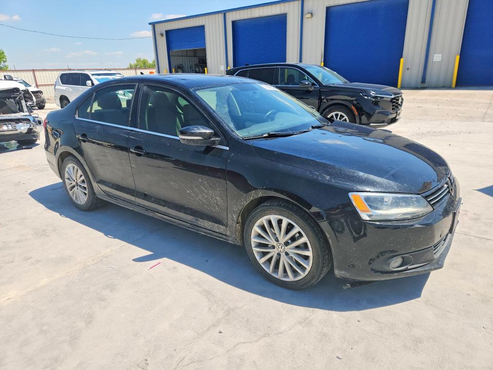 2014 Volkswagen Jetta VIN 3VWL07AJ0EM324533 COPART salvage auction — HAIL, TX - CERTIFICATE OF TITLE, sold $300 on 2026-07-17 (photo 4)