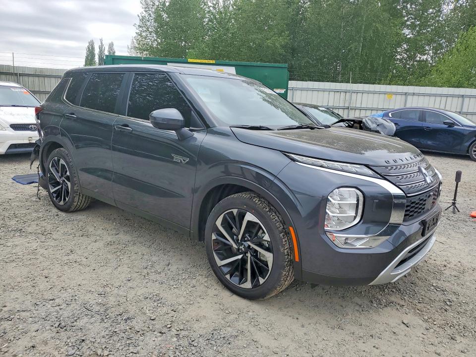 2025 Mitsubishi Outlander VIN JA4T5VA95SZ001193 COPART salvage auction — REAR END, WA - BILL OF SALE, sold $14,600 on 2026-07-27 (photo 4)