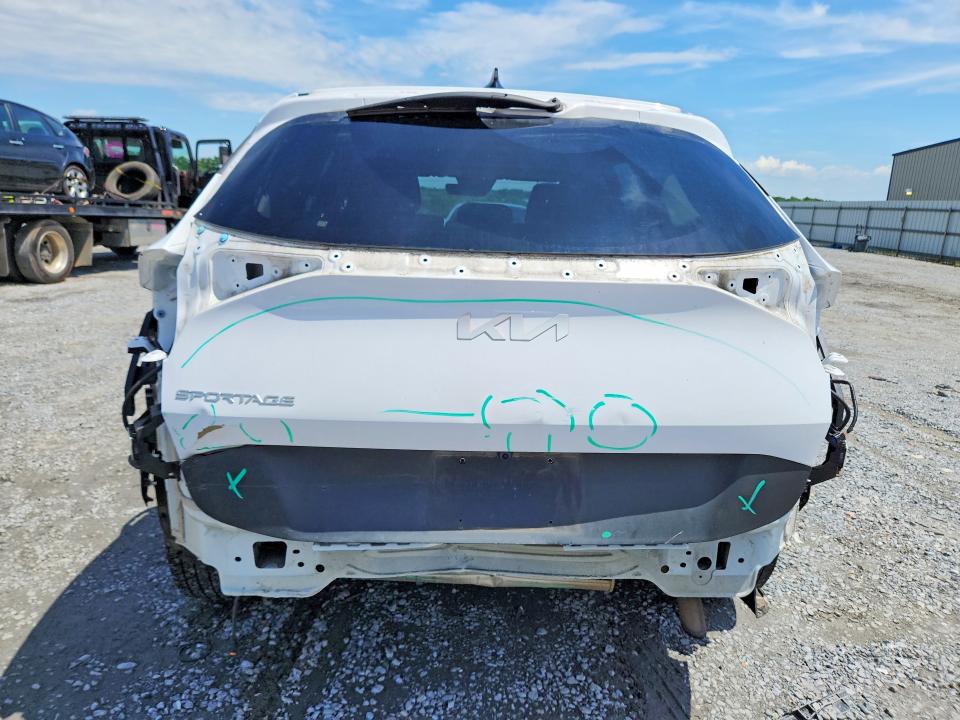 2023 Kia Sportage VIN 5XYK33AFXPG015419 COPART salvage auction — REAR END, Nc - Salvage Certificate Of Title, sold $300 on 2026-07-29 (photo 6)