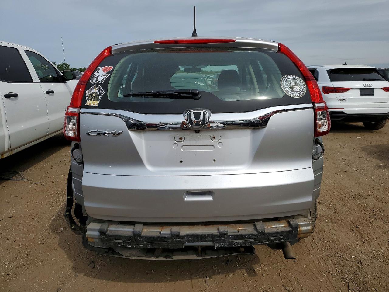 2015 Honda CR-V VIN 3CZRM3H39FG708337 COPART salvage auction — Rear End, IL - SALVAGE CERTIFICATE, sold $2,750 on 2026-06-30 (photo 6)
