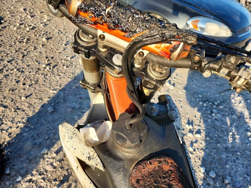 2022 Ktm 250 VIN VBKSXK433NM165799 COPART salvage auction — BURN, Mi - Certificate Of Title, sold $775 on 2026-07-02 (photo 7)