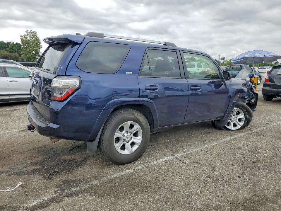 2024 Toyota 4runner VIN JTEEU5JR2R5307279 COPART salvage auction — FRONT END, Salvage Title, sold $10,400 on 2026-07-17 (photo 3)
