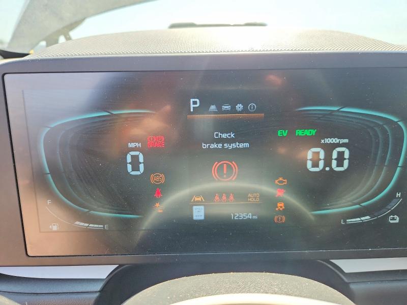 2026 Kia Niro VIN KNDCP3LE5T5329155 COPART salvage auction — FRONT END, Ma - Certificate Of Title, sold $8,300 on 2026-07-06 (photo 9)