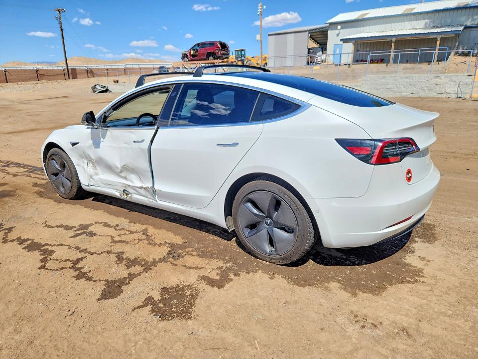 2018 Tesla Model 3 VIN 5YJ3E1EB5JF085340 COPART salvage auction — SIDE, Nm - Cert Of Title-Salvage, sold $6,200 on 2026-07-16 (photo 2)