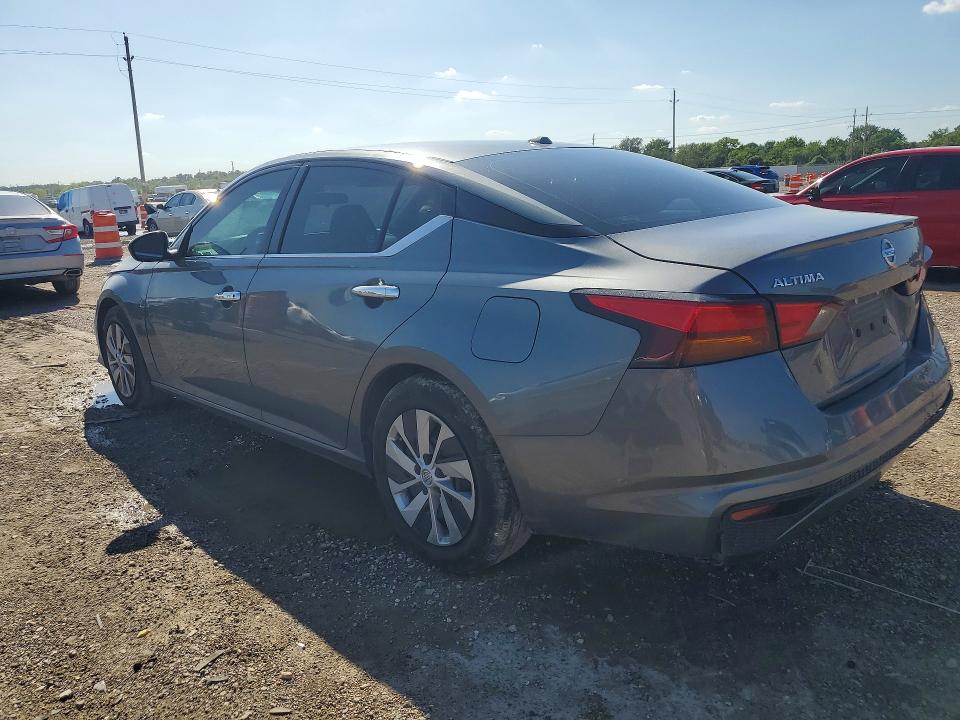 2020 Nissan Altima VIN 1N4BL4BVXLC275562 COPART salvage auction — REAR END, Tx - Salvage Vehicle Title, sold $3,100 on 2026-07-23 (photo 2)