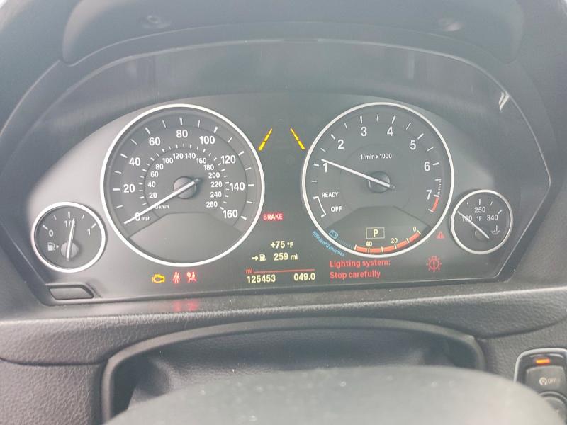2018 BMW 3er VIN WBA8A3C53JA495392 COPART salvage auction — FRONT END, Tn - Salvage Certificate, sold $1,900 on 2026-07-21 (photo 9)