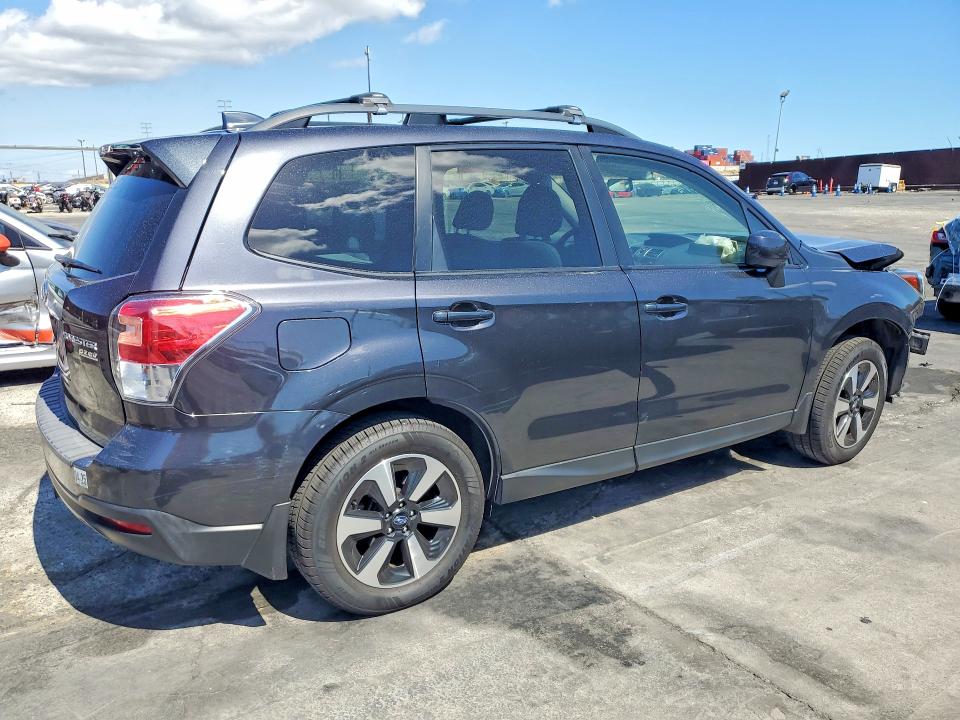 2017 Subaru Forester VIN JF2SJAGC6HH454540 COPART salvage auction — FRONT END, Ca - Salvage Certificate, sold $825 on 2026-07-31 (photo 3)