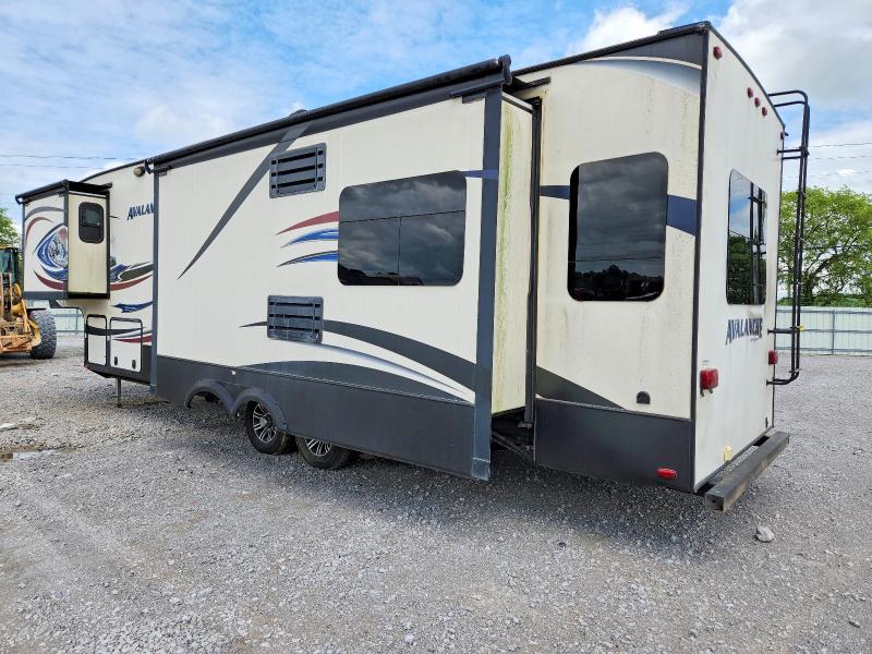 2015 Keystone Avalanche VIN 4YDF34323FE760082 COPART salvage auction — HAIL, TN - SALVAGE CERTIFICATE, sold $6,200 on 2026-07-06 (photo 3)