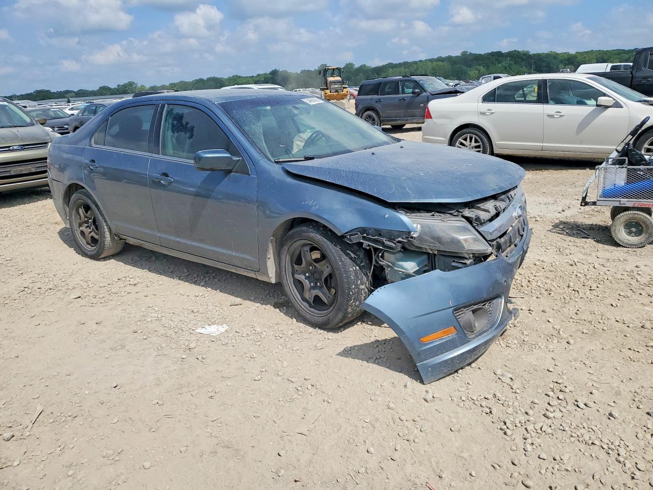 2011 Ford Fusion VIN 3FAHP0HA5BR315221 COPART salvage auction — Front End, MO - SALVAGE CERTIFICATE OF TITLE, sold $425 on 2026-06-25 (photo 4)