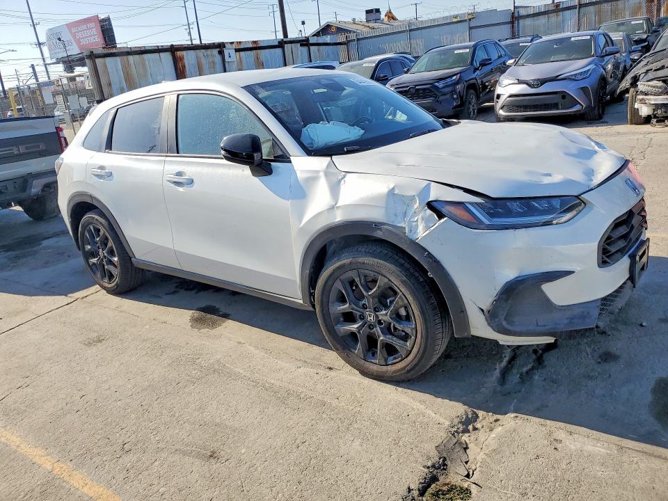 2025 Honda Hr-v VIN 3CZRZ2H54SM708190 COPART salvage auction — FRONT END, Ca - Dlr/Dis/Exp Only Salvage Title, sold $10,400 on 2026-07-29 (photo 4)