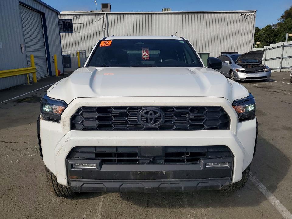 2025 Toyota 4runner VIN JTEVA5BR7S5009596 COPART salvage auction — UNDERCARRIAGE, Ca - Salvage Certificate, sold $300 on 2026-07-31 (photo 5)