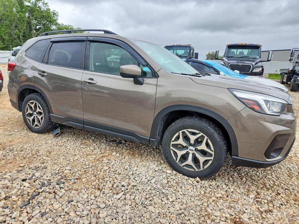 2020 Subaru Forester VIN JF2SKAJC5LH405926 COPART salvage auction — HAIL, Id - Salvage Certificate Of Title, sold $3,250 on 2026-07-28 (photo 4)