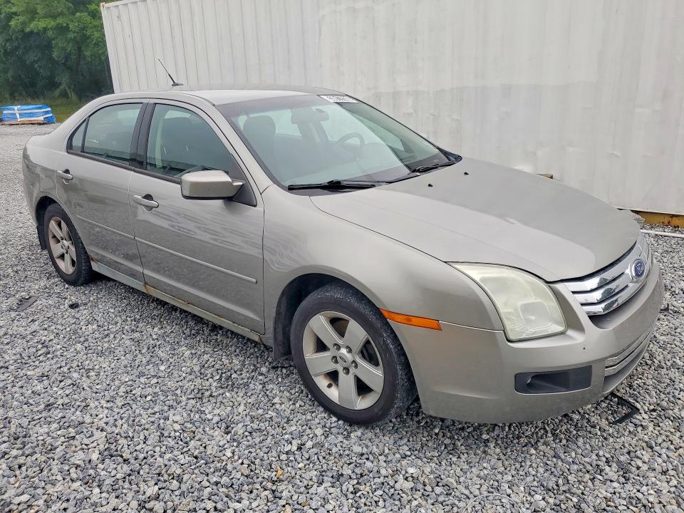 2008 Ford Fusion VIN 3FAHP07178R267019 COPART salvage auction — MINOR DENT/SCRATCHES, In - Certificate Of Title, sold $500 on 2026-07-02 (photo 4)