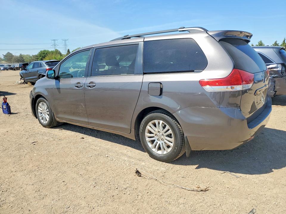 2011 Toyota Sienna VIN 5TDYK3DC3BS158447 COPART salvage auction — FRONT END, Il - Salvage Certificate, sold $1,400 on 2026-07-07 (photo 2)