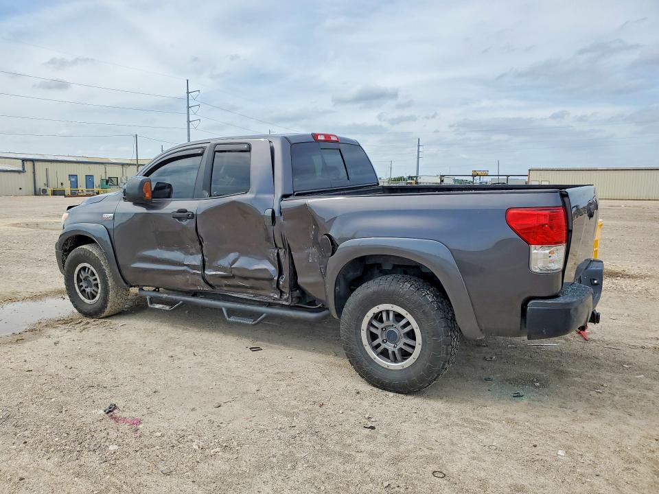 2013 Toyota Tundra VIN 5TFUW5F18DX282186 COPART salvage auction — SIDE, Tx - Salvage Vehicle Title, sold $6,100 on 2026-07-22 (photo 2)