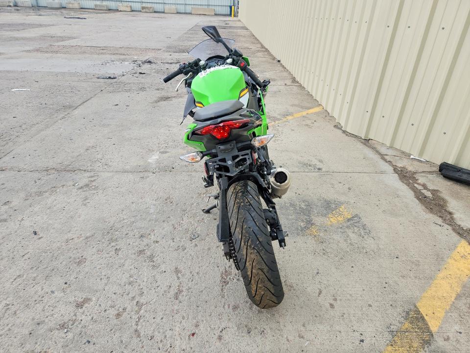 2025 Kawasaki Ex VIN ML5EXGH11SDA56819 COPART salvage auction — ROLLOVER, Co - Public - Salvage Title, sold $1,600 on 2026-07-27 (photo 4)