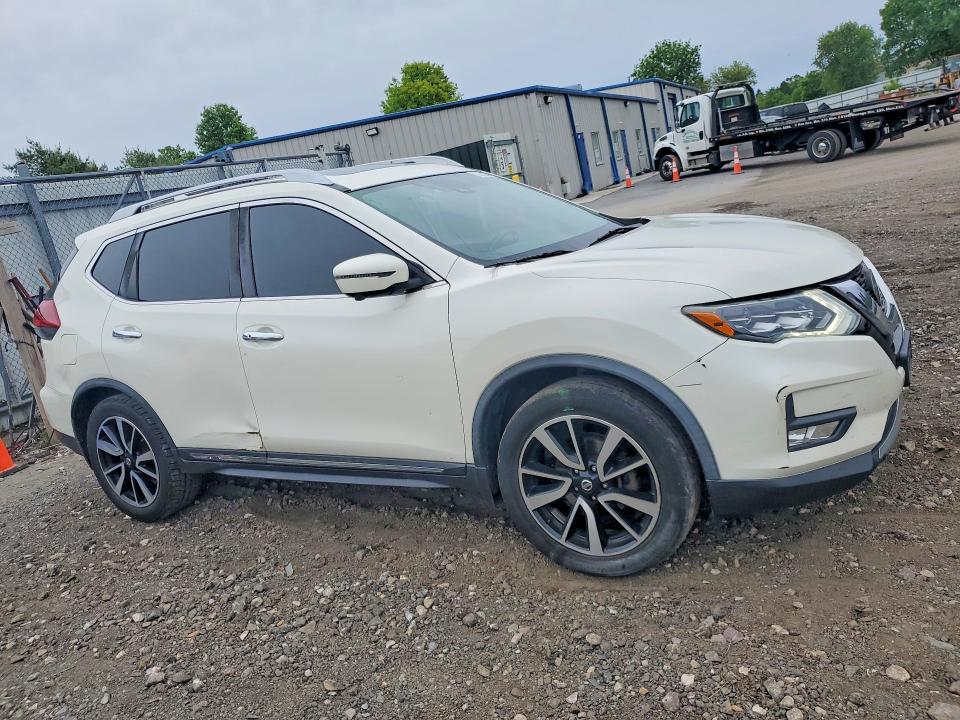 2018 Nissan VIN JN8AT2MV9JW311362 COPART salvage auction — SIDE, MD - CERT OF SALVAGE < 75% DAMAGE, sold $3,000 on 2026-07-27 (photo 4)