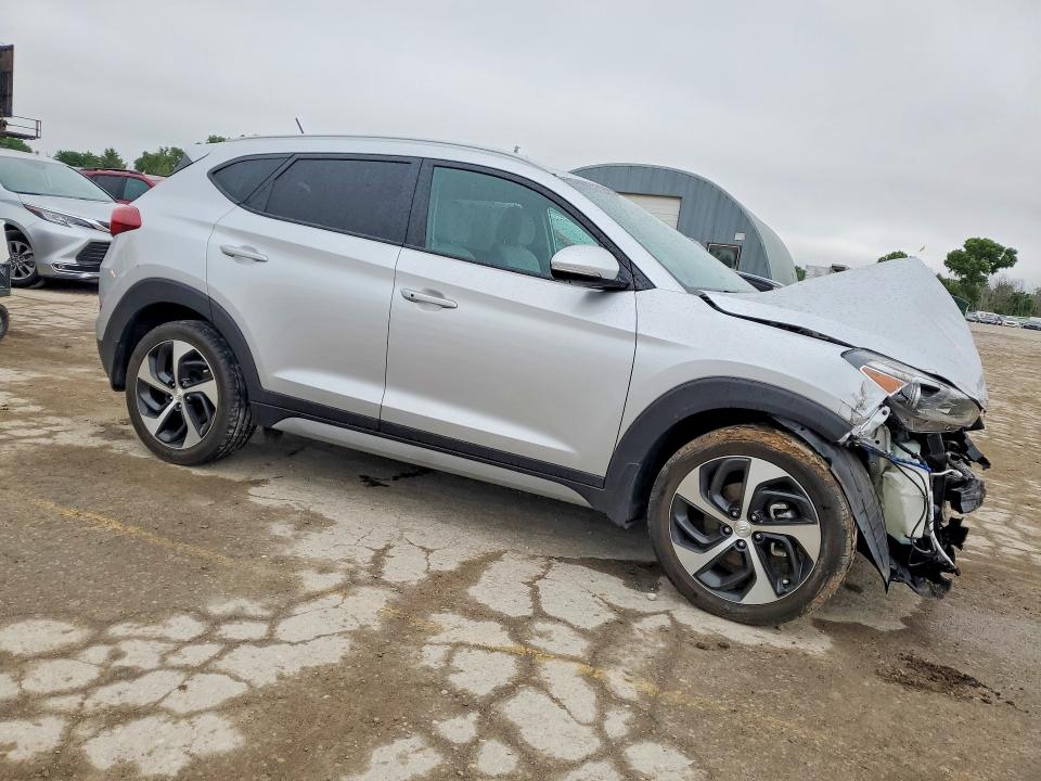 2017 Hyundai Tucson VIN KM8J33A28HU373560 COPART salvage auction — FRONT END, Ks - Cert Of Title-Salvage, sold $250 on 2026-07-22 (photo 4)
