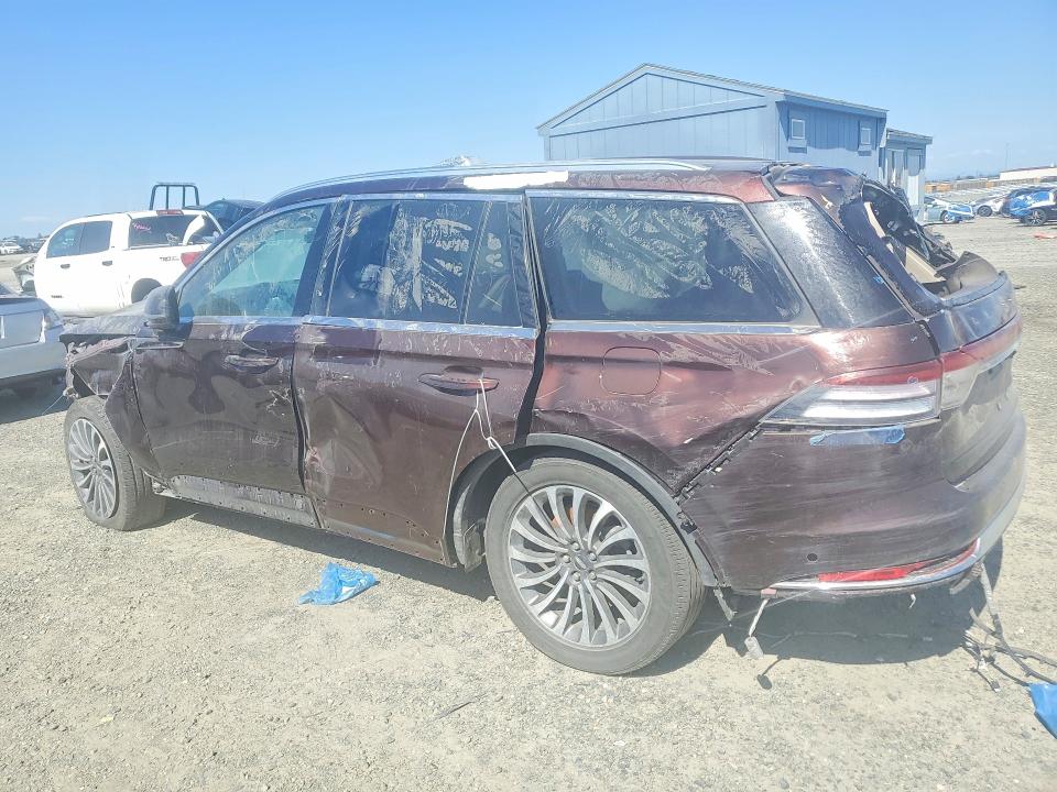 2020 Lincoln Aviator VIN 5LM5J7XC3LGL06786 COPART salvage auction — ROLLOVER, Nm - Cert Of Title-Salvage, sold $450 on 2026-07-02 (photo 2)