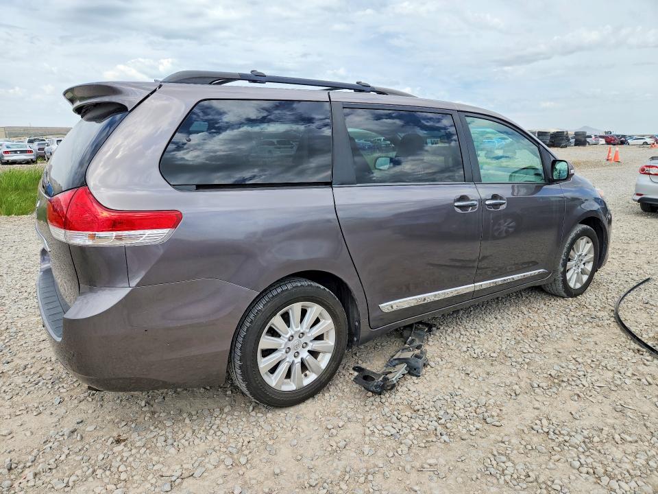2014 Toyota VIN 5TDDK3DC3ES090718 COPART salvage auction — MECHANICAL, Ut - Certificate Of Title, sold $5,700 on 2026-07-02 (photo 3)