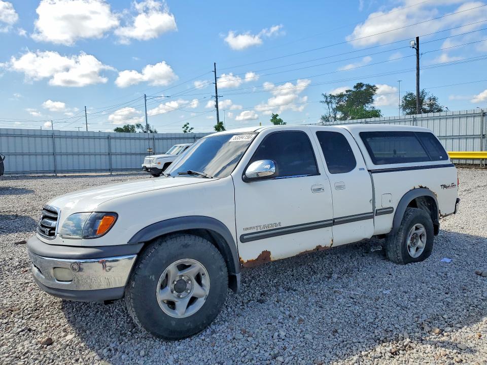 2000 Toyota Tundra VIN 5TBBT4418YS051046 COPART salvage auction — SIDE, IA - CERT OF TITLE-SALVAGE TITLE, sold $550 on 2026-07-31 (photo 1)